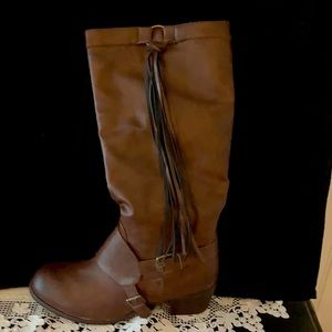 Brown boots